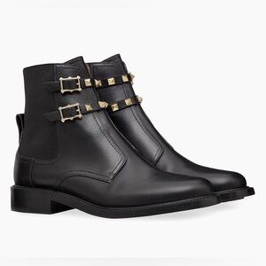 $1,400 Valentino garavani black leather rockstuds combat boots 37.5